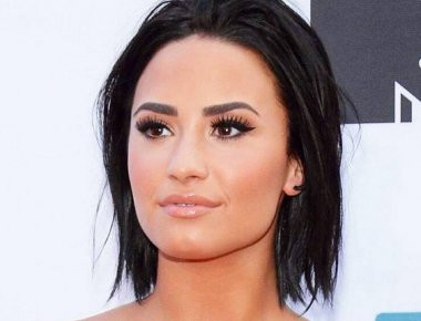 Η Demi Lovato τιμήθηκε με το βραβείο θάρρους